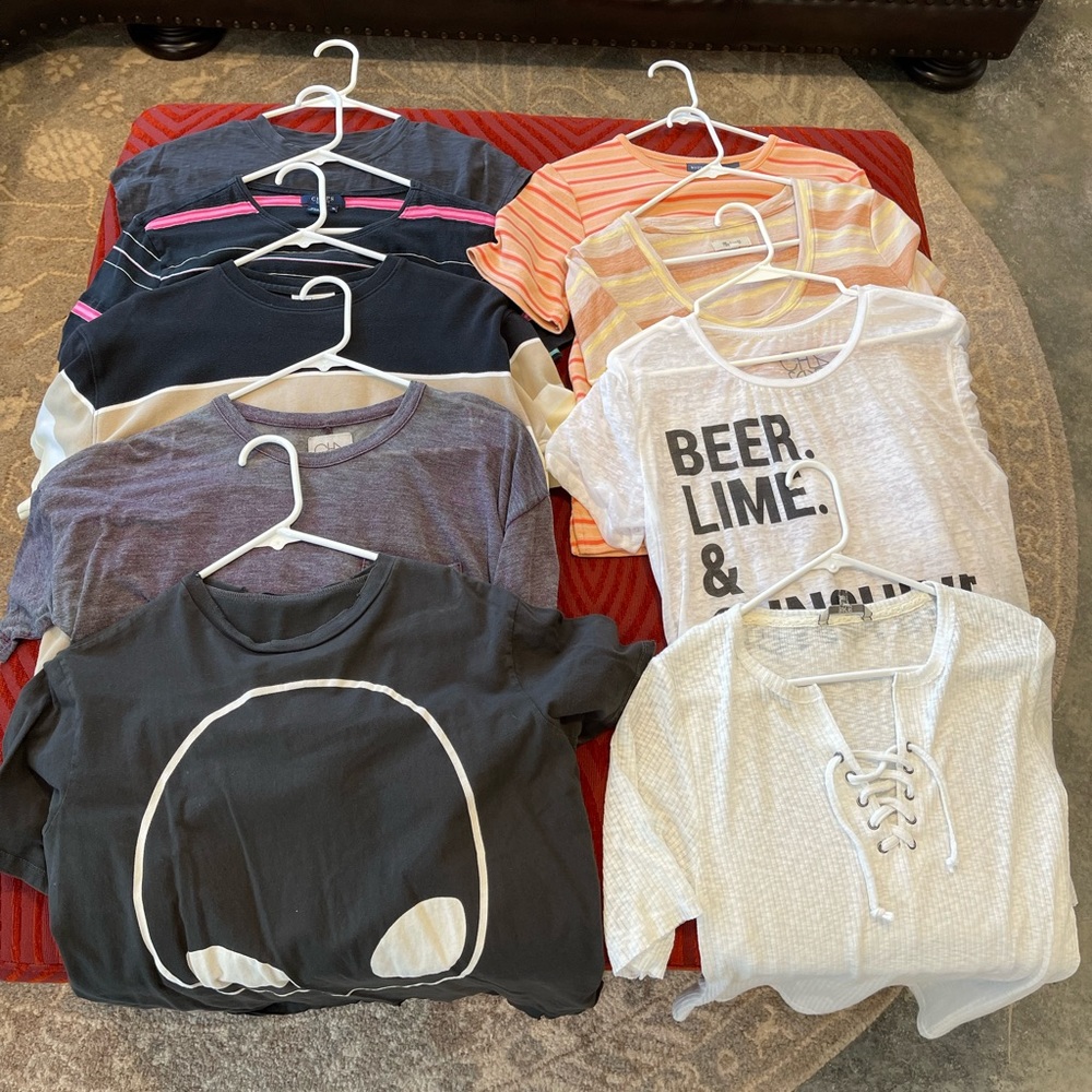 Lot of 9 Womens Tee’s medium/large size